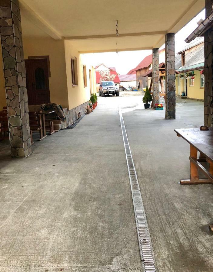Săpînţa Casa Pop酒店 外观 照片